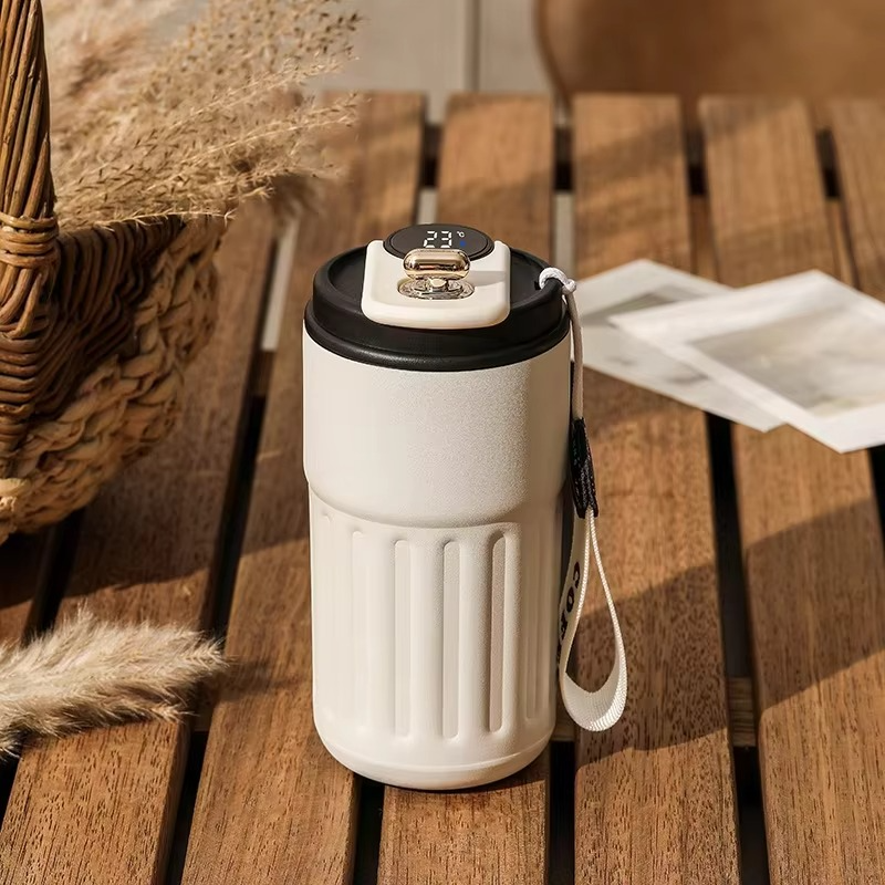 Stainless Steel Travel Mug & Smart Temperature Display